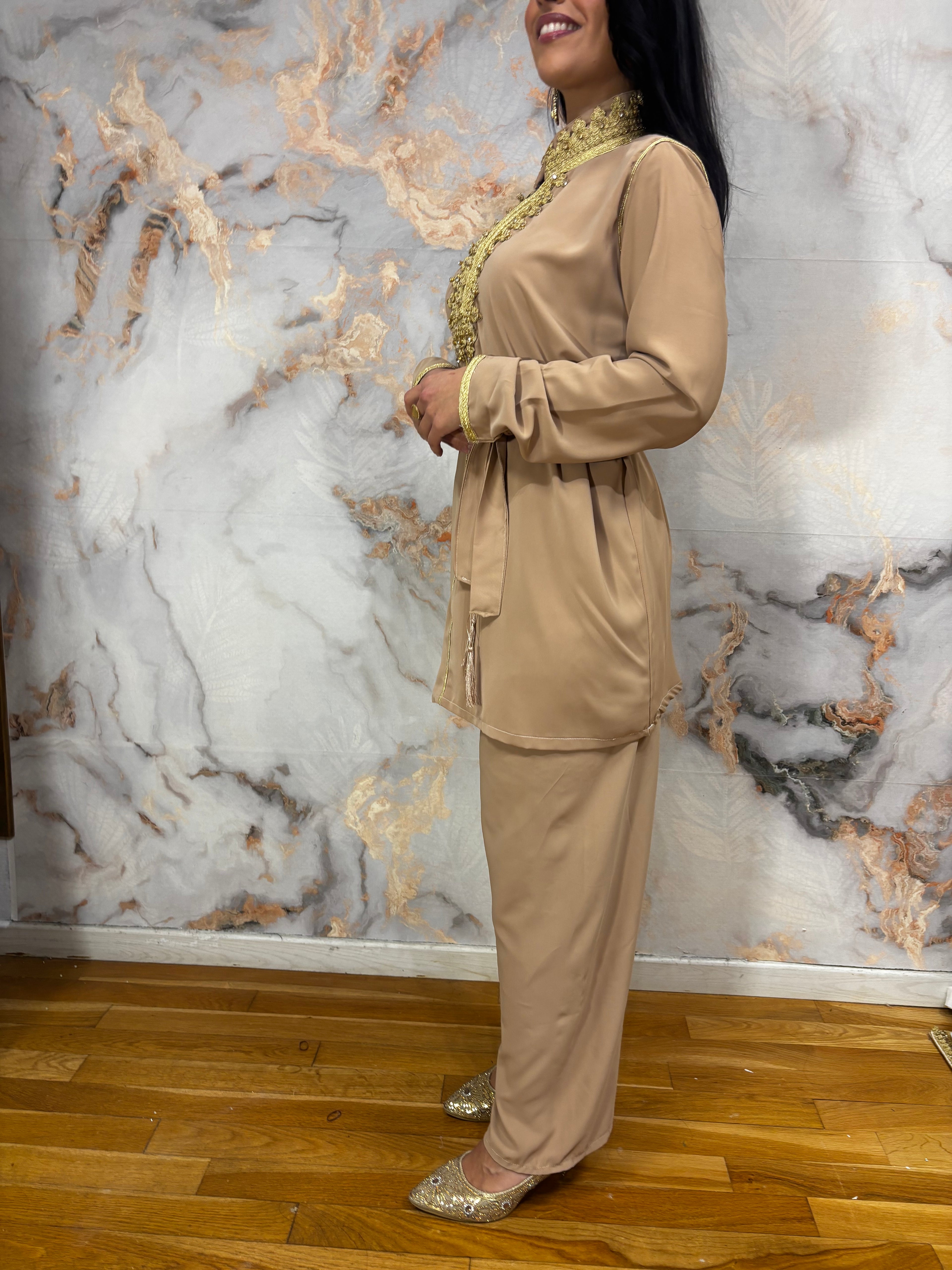 Ensemble Jabador - Beige brodée dorée